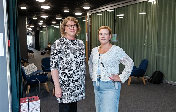 Airiina Tenhovuori ja Mari Kamula ovat ohjaajina Heimosto-toiminnassa