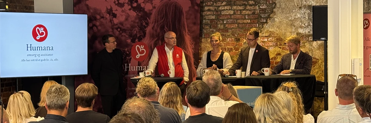 Barnevernsarrangementet, folk på scenen